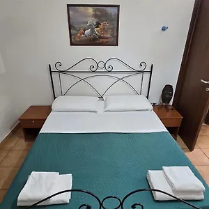 meltin-rome-guest-house.it-romehotels.com/