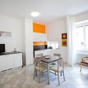 Apartment Benzi, Como