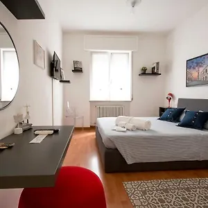 https://charmant-palladio-vicenza-city-center.hotelinveneto.com